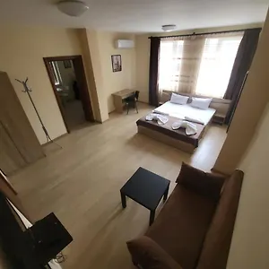 3* Aparthotel Twain Apart&rooms
